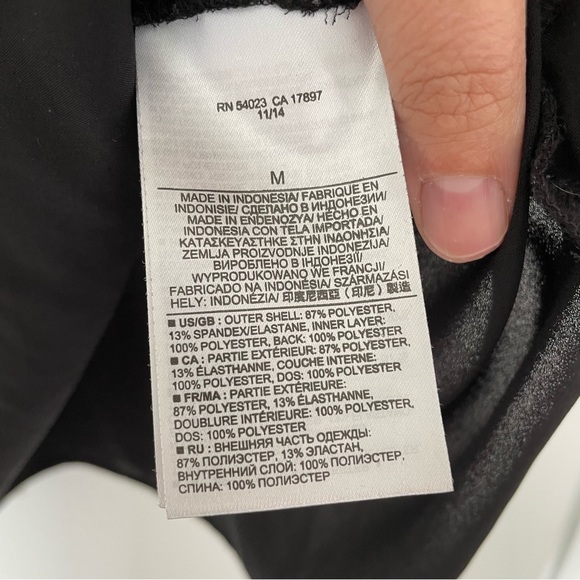 BANANA REPUBLIC | Lined Mesh Front Racer Back Tank - Size M - Picture 7 of 7